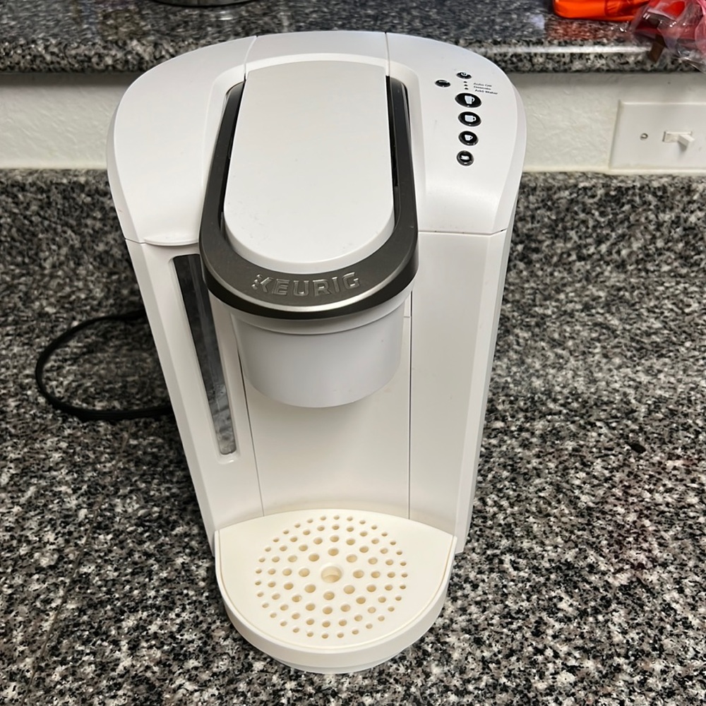 Keurig K-Select® Coffee Maker and Keurig 36 K-Cup Pod Carousel